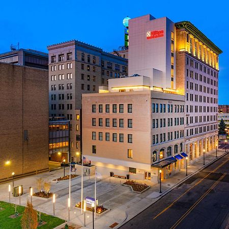 Hilton Garden Inn Flint Downtown Buitenkant foto