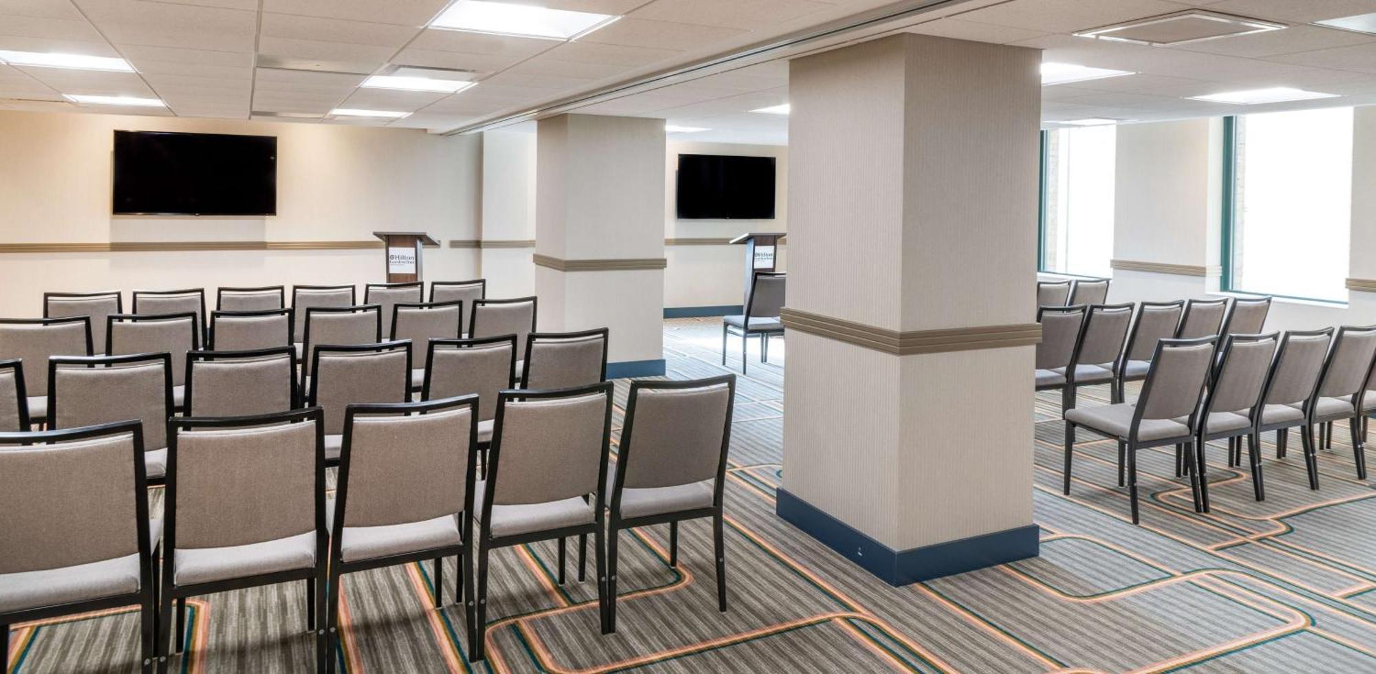 Hilton Garden Inn Flint Downtown Buitenkant foto